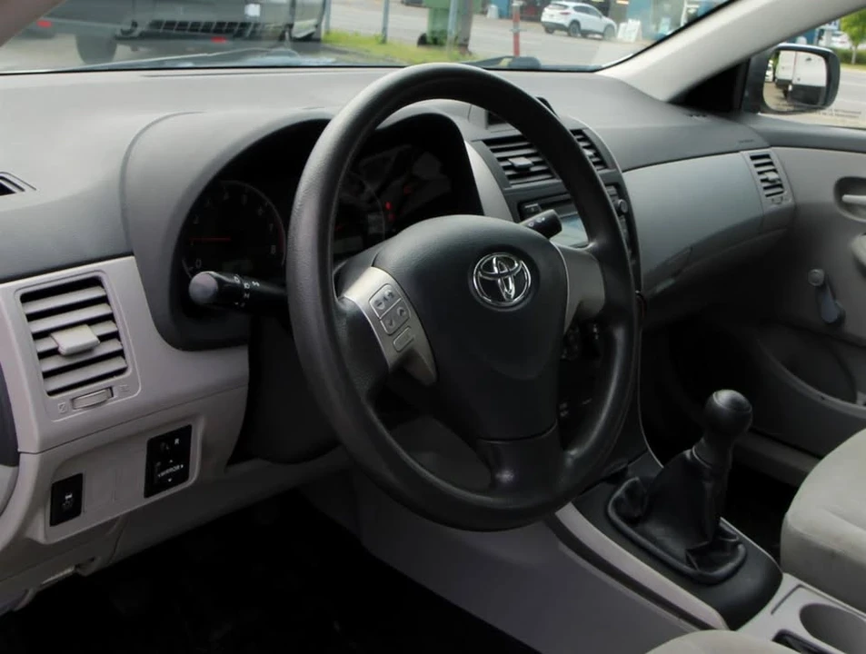 2013 Toyota Corolla 10th Gen - Image 2 of 15