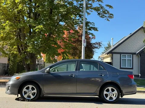 2013 Toyota Corolla 10th Gen - Image 2 of 15