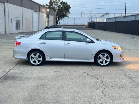 2013 Toyota Corolla 10th Gen - Image 4 of 15