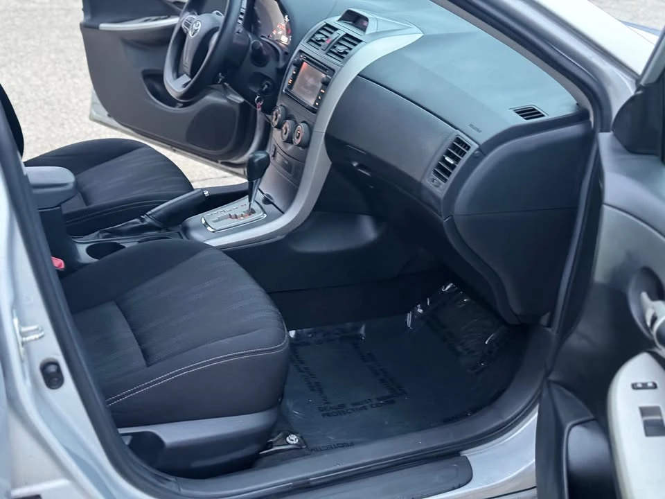 2013 Toyota Corolla 10th Gen - Image 13 of 15