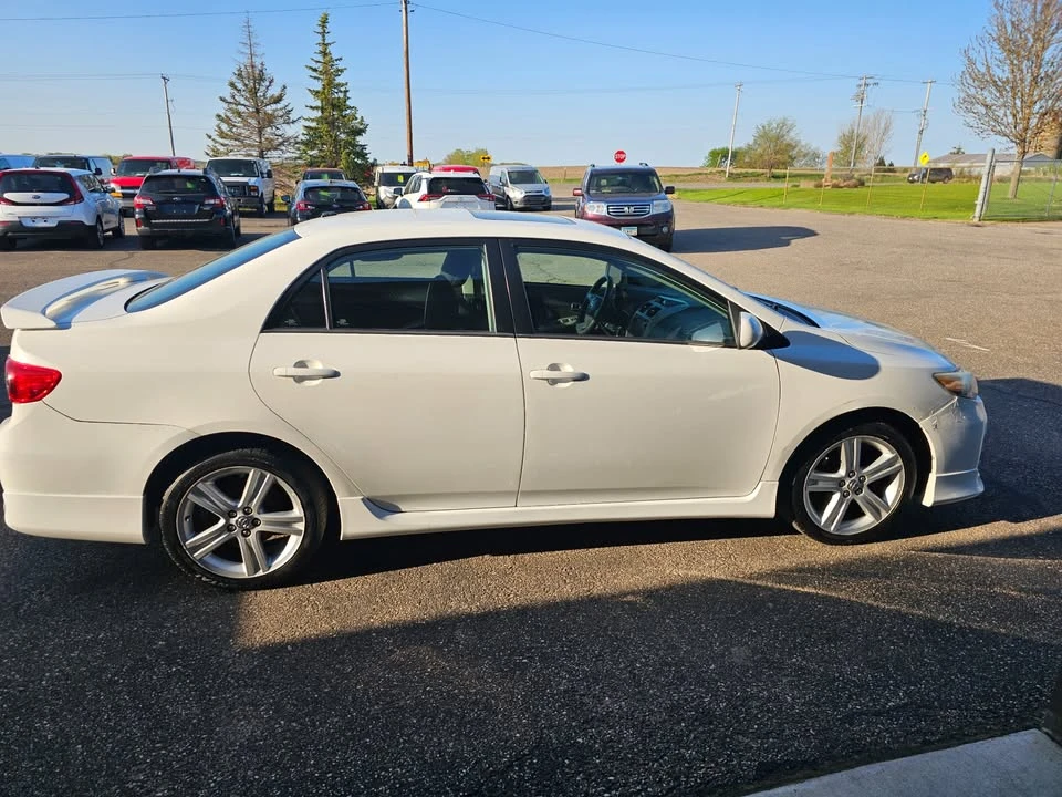 2013 Toyota Corolla 10th Gen - Image 3 of 20