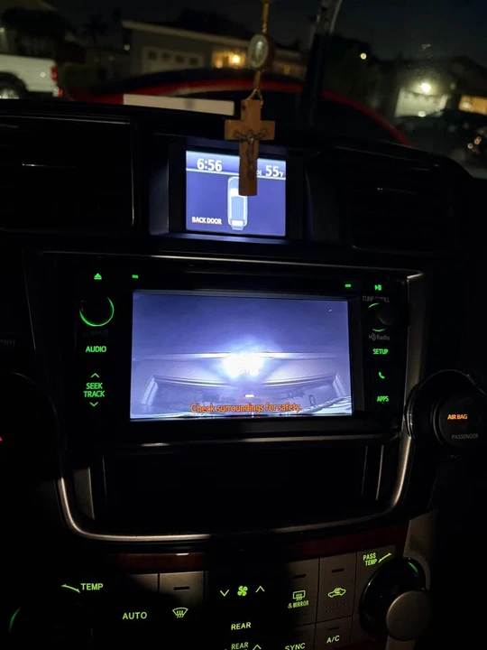2013 Toyota Highlander - Image 12 of 16