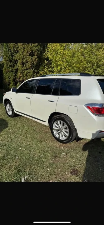 2013 Toyota Highlander - Image 3 of 16