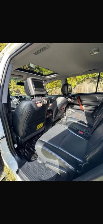 2013 Toyota Highlander - Image 2 of 16