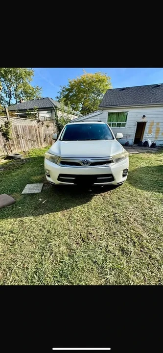 2013 Toyota Highlander - Image 6 of 16