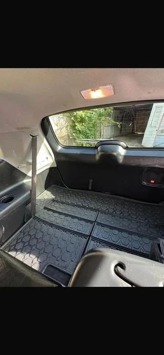 2013 Toyota Highlander - Image 14 of 16