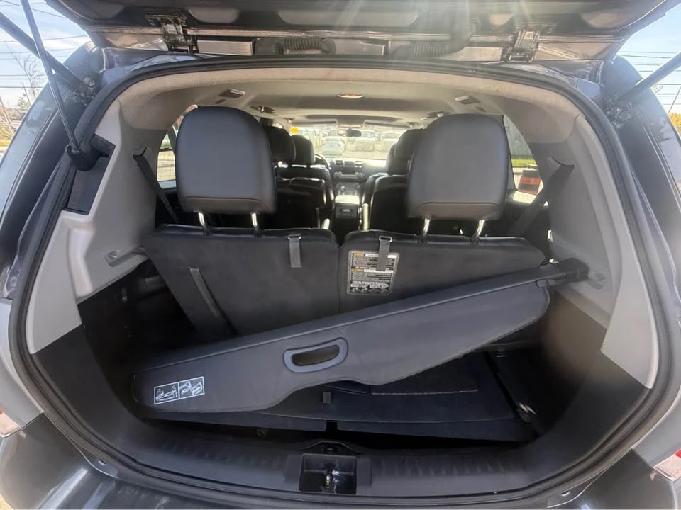 2013 Toyota Highlander - Image 9 of 12