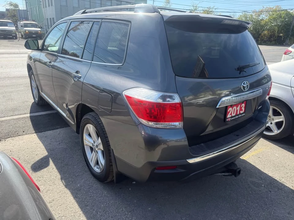 2013 Toyota Highlander - Image 3 of 12
