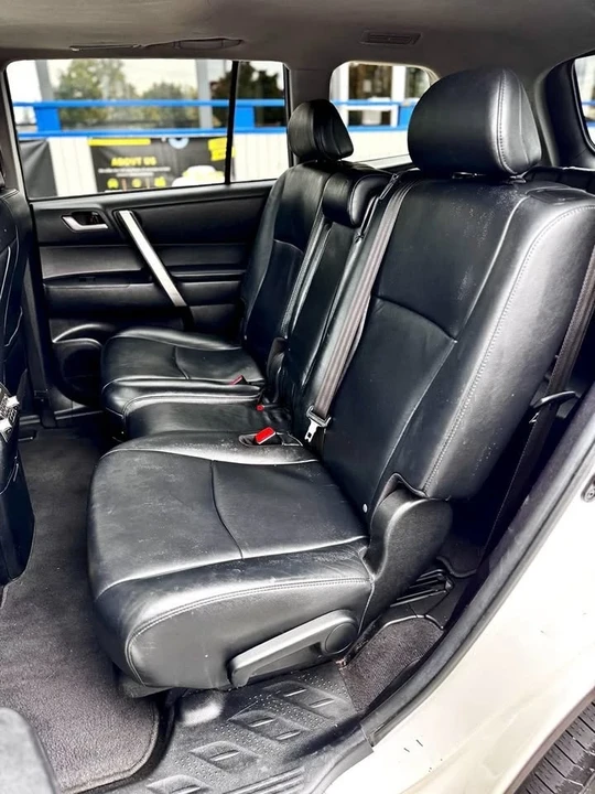 2013 Toyota Highlander - Image 13 of 20