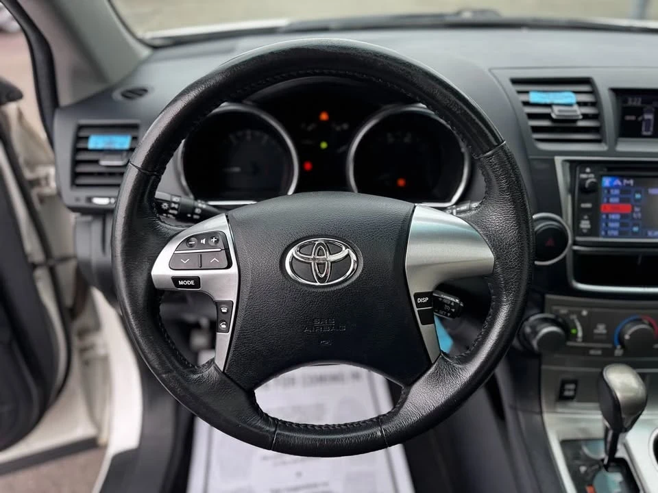 2013 Toyota Highlander - Image 19 of 20