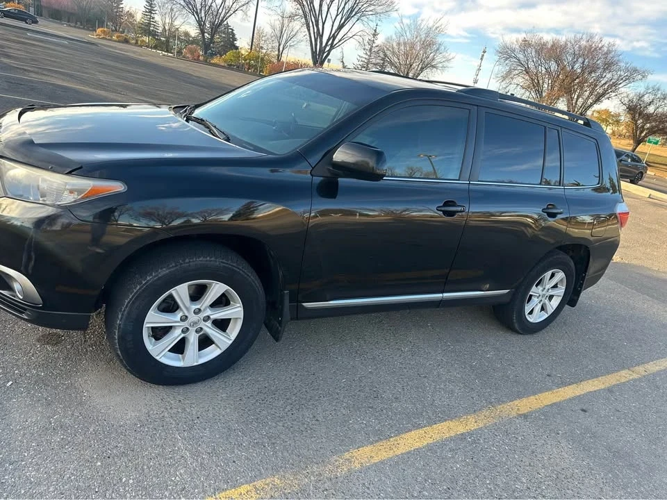 2013 Toyota Highlander - Image 4 of 9
