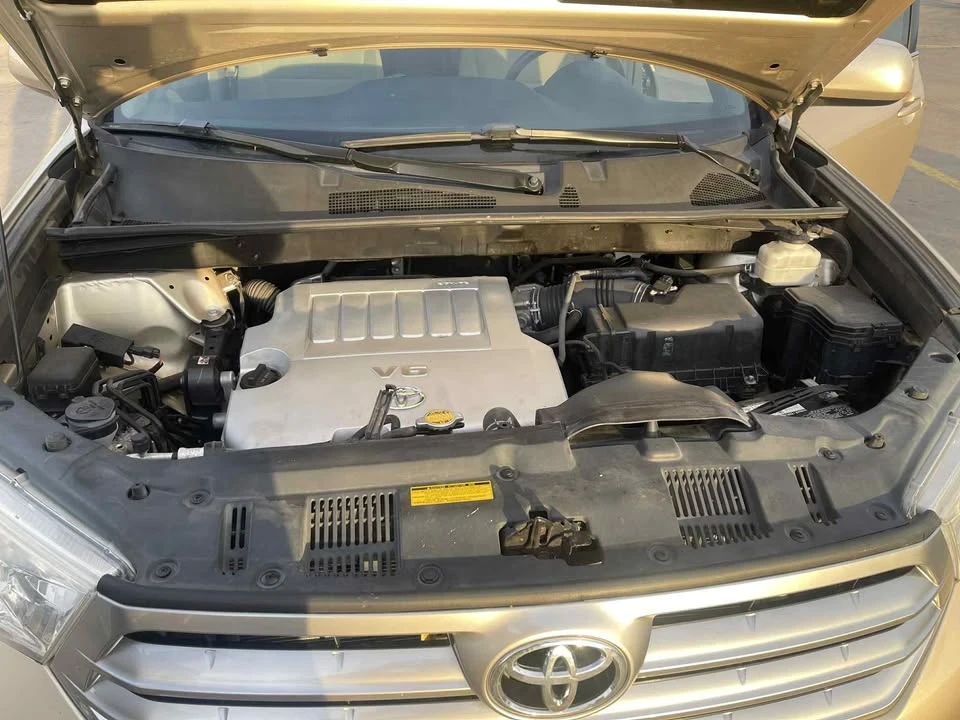 2013 Toyota Highlander - Image 8 of 10