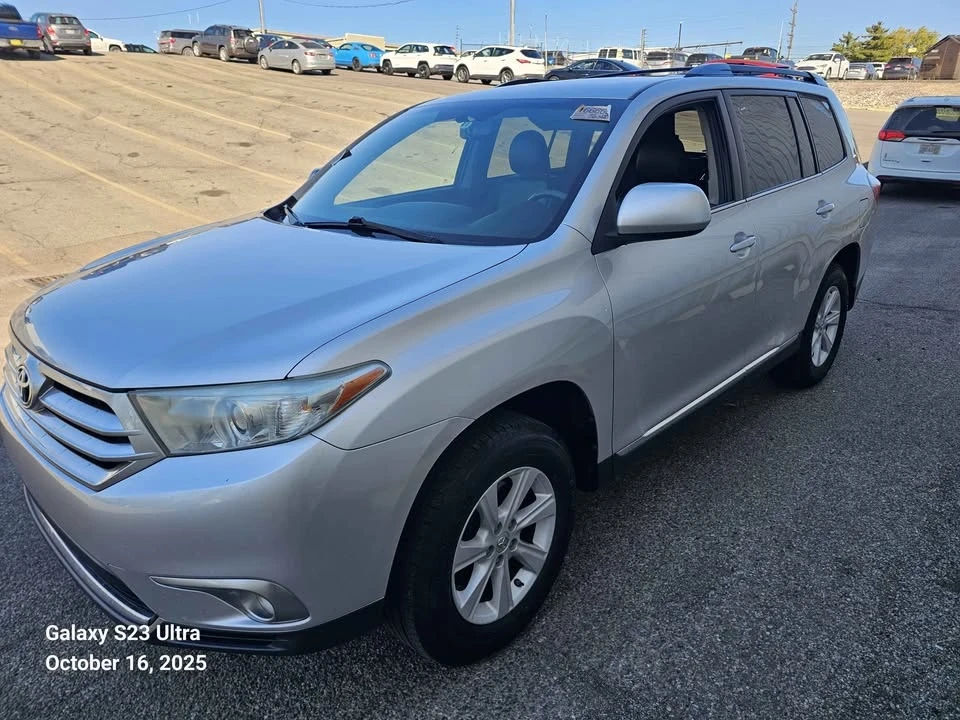 2013 Toyota Highlander - Image 5 of 18