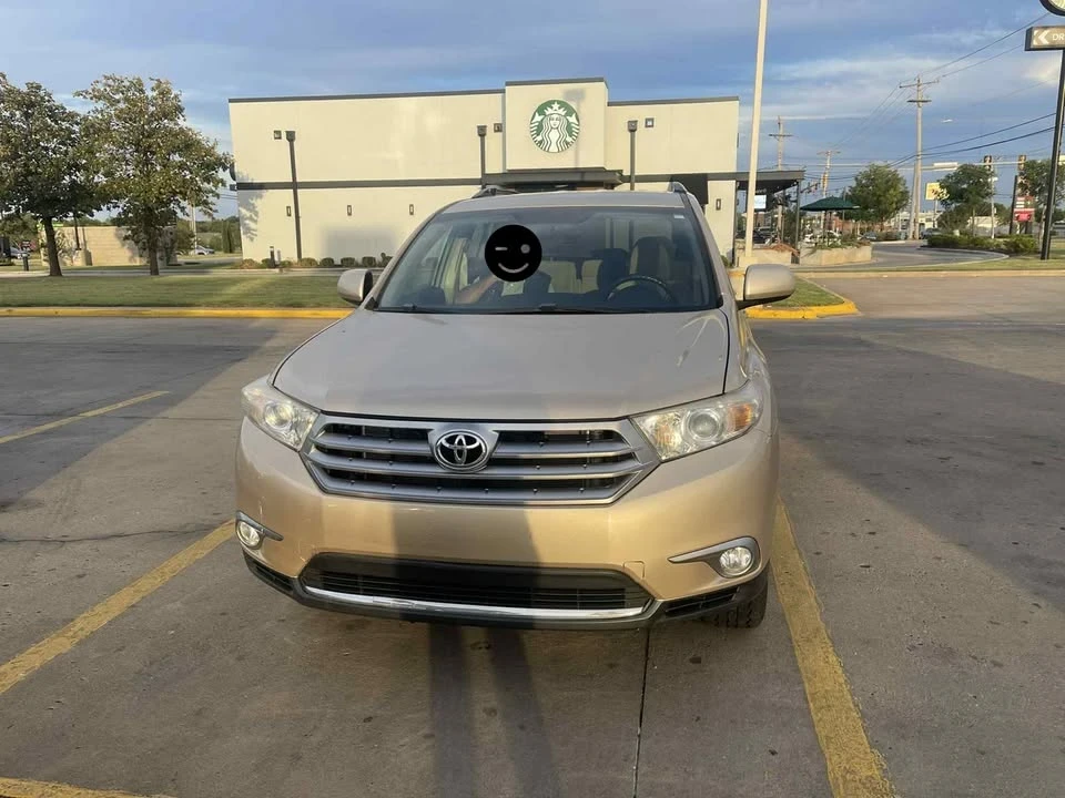 2013 Toyota Highlander - Image 10 of 10