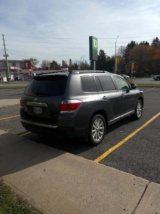 2013 Toyota Highlander - Image 5 of 15