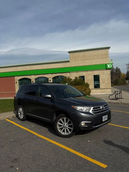 2013 Toyota Highlander - Image 7 of 15