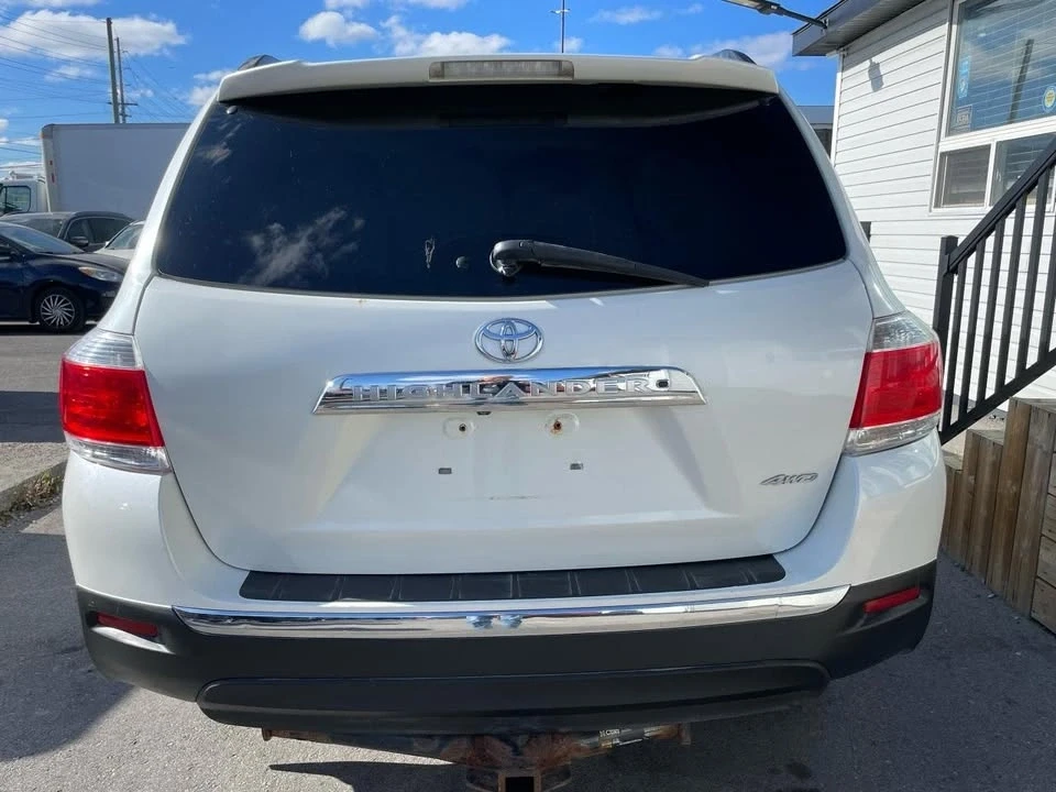 2013 Toyota Highlander - Image 6 of 16