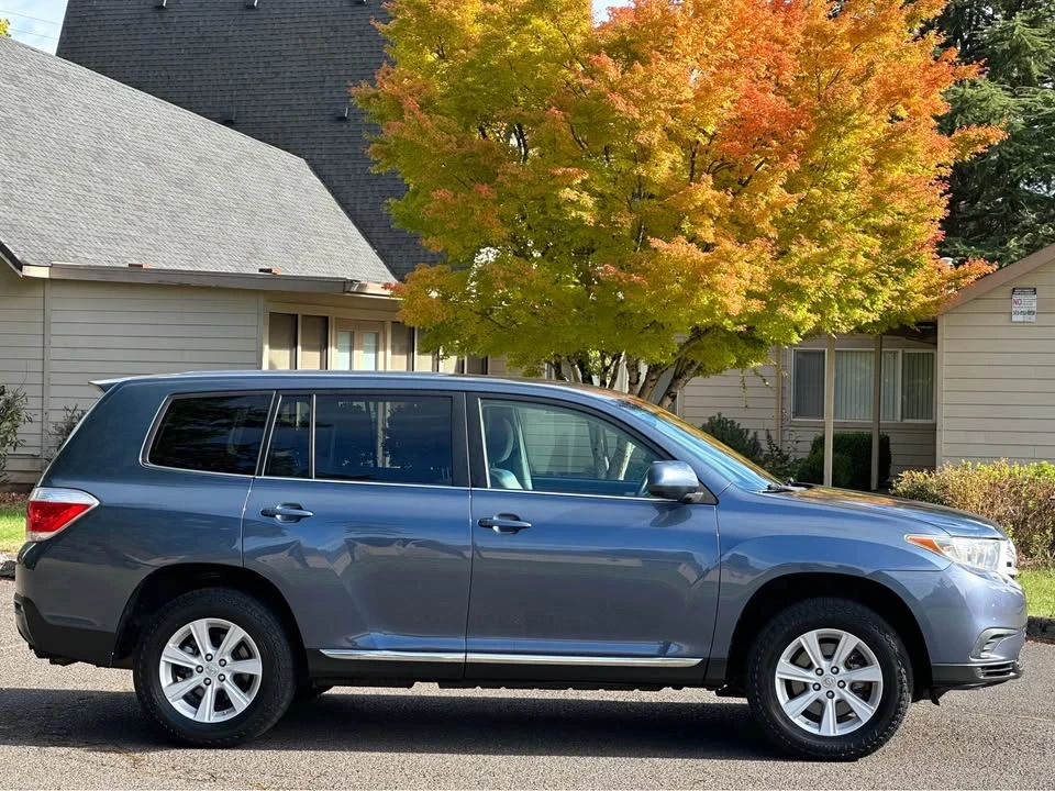 2013 Toyota Highlander - Image 4 of 16