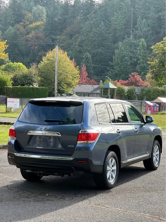 2013 Toyota Highlander - Image 5 of 16