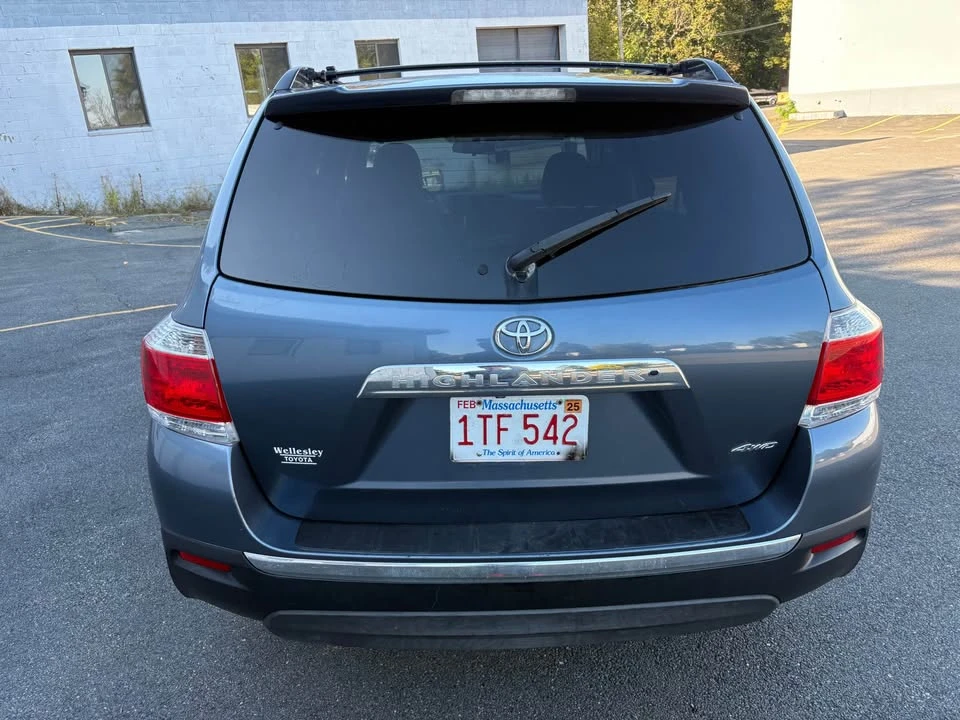 2013 Toyota Highlander - Image 12 of 14