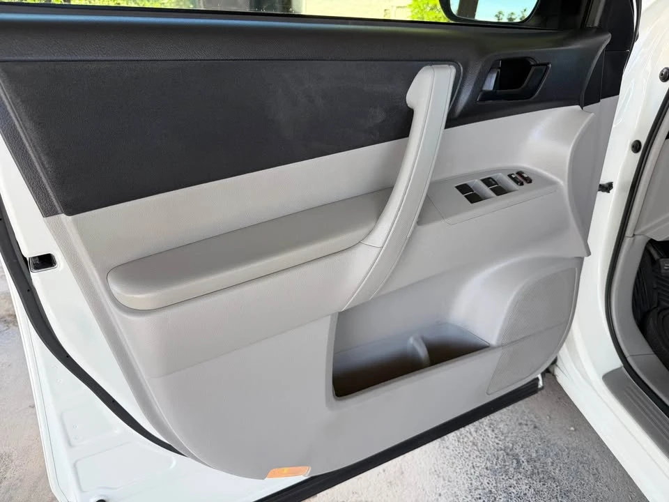 2013 Toyota Highlander - Image 15 of 15