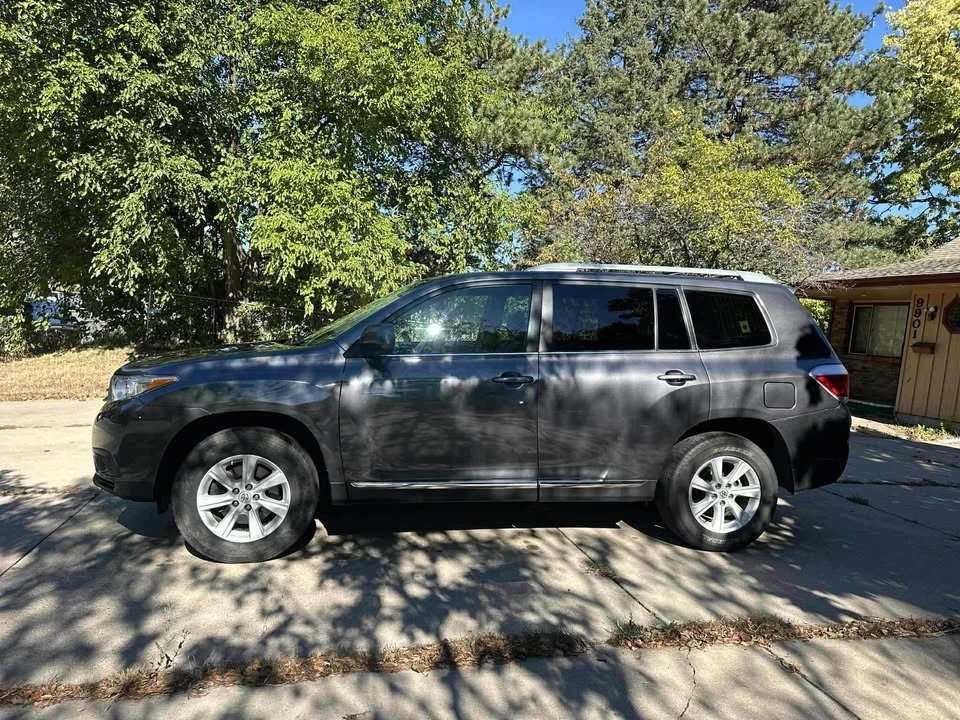 2013 Toyota Highlander - Image 5 of 11