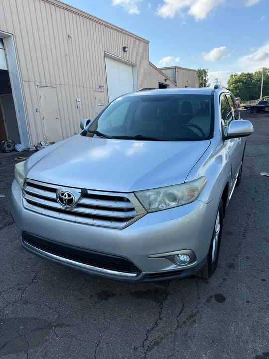 2013 Toyota Highlander - Image 5 of 14