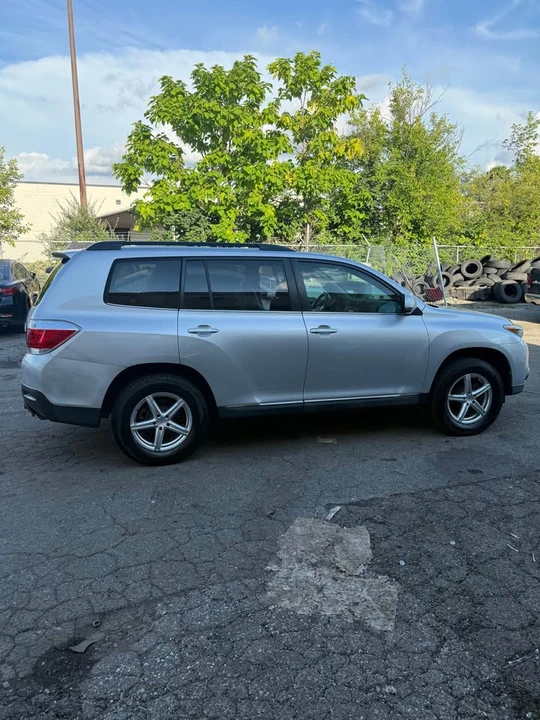 2013 Toyota Highlander - Image 14 of 14