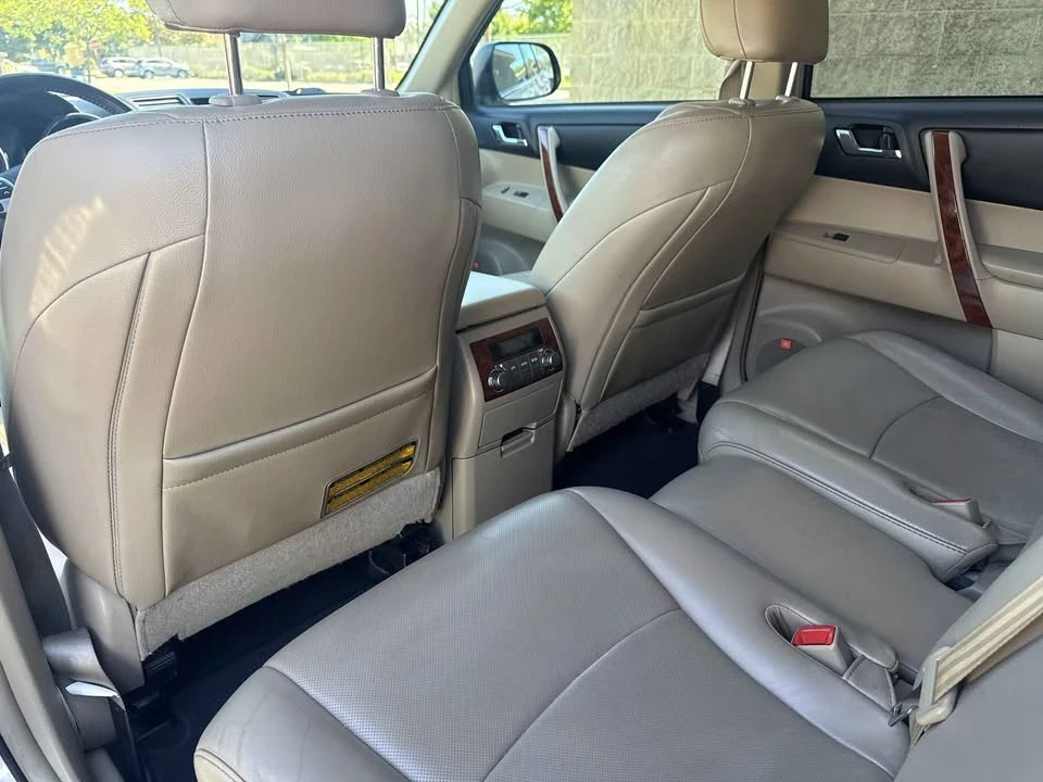 2013 Toyota Highlander - Image 4 of 14