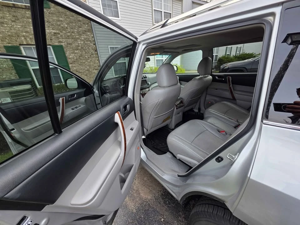 2013 Toyota Highlander - Image 13 of 16