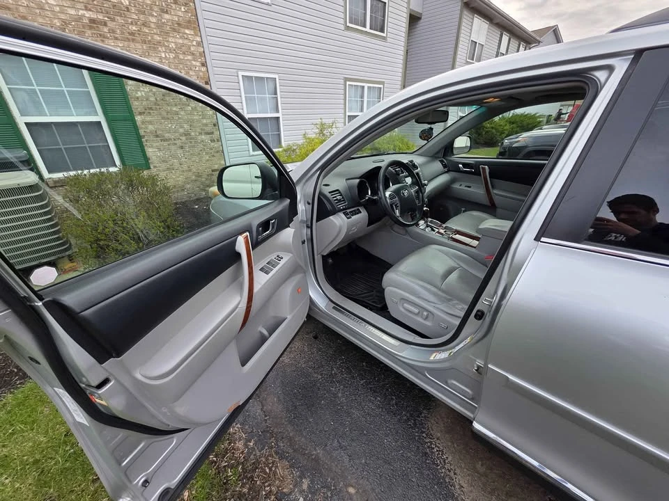 2013 Toyota Highlander - Image 14 of 16