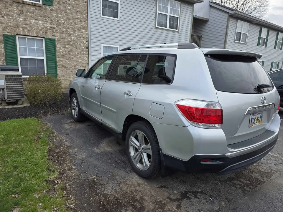 2013 Toyota Highlander - Image 5 of 16