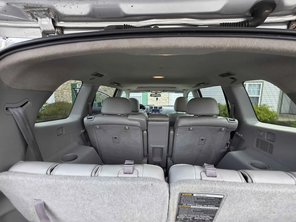 2013 Toyota Highlander - Image 8 of 16
