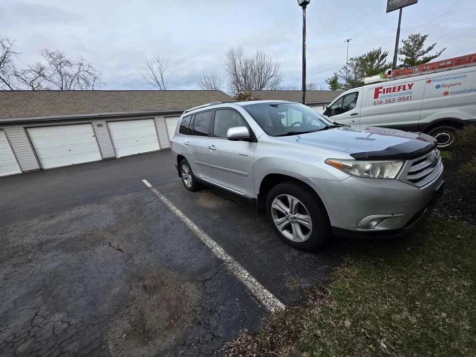2013 Toyota Highlander - Image 2 of 16