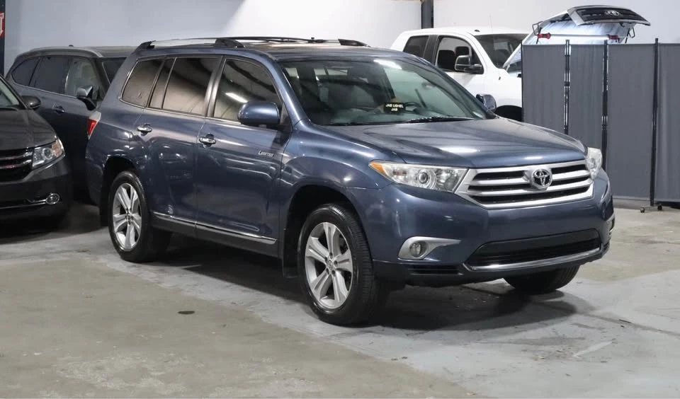 2013 Toyota Highlander - Image 3 of 19