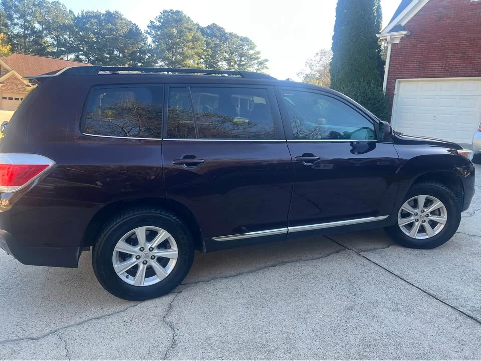 2013 Toyota Highlander - Image 8 of 15