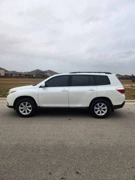 2013 Toyota Highlander - Image 5 of 13