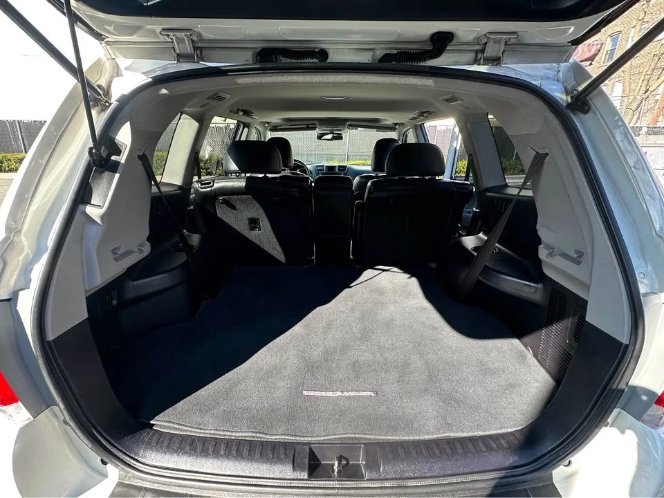 2013 Toyota Highlander - Image 13 of 17