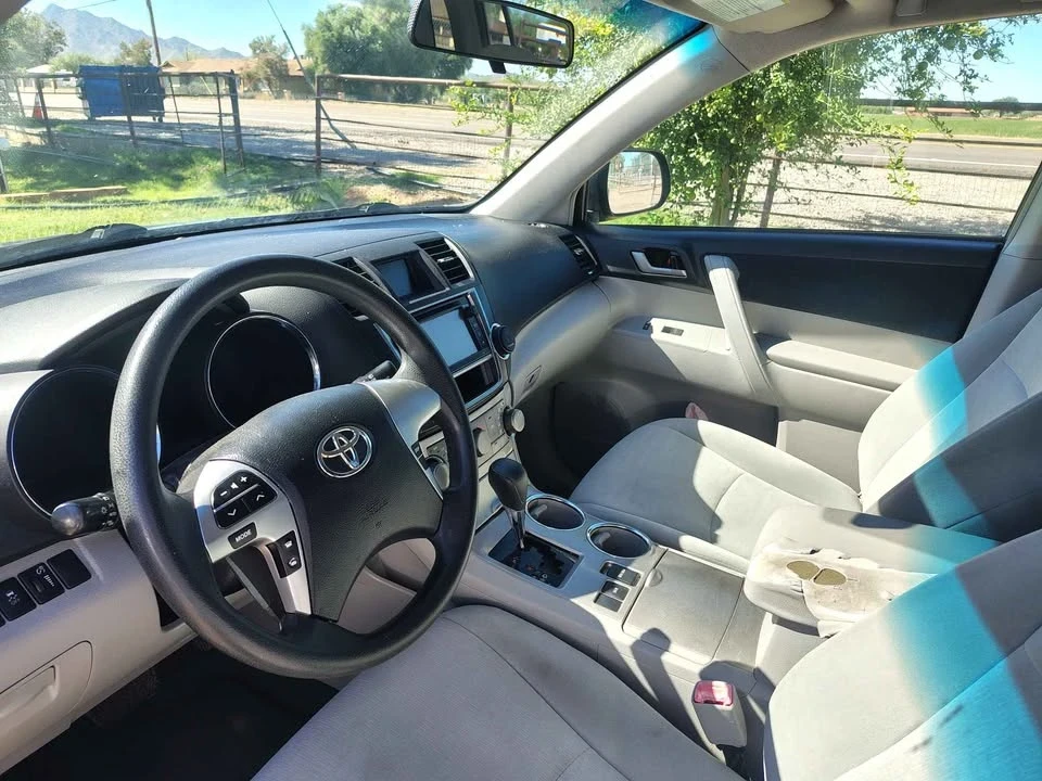 2013 Toyota Highlander - Image 5 of 13