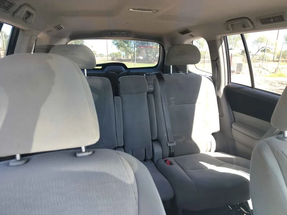2013 Toyota Highlander - Image 11 of 13