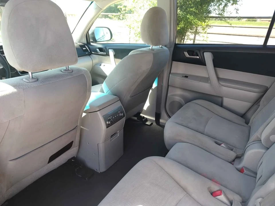 2013 Toyota Highlander - Image 6 of 13