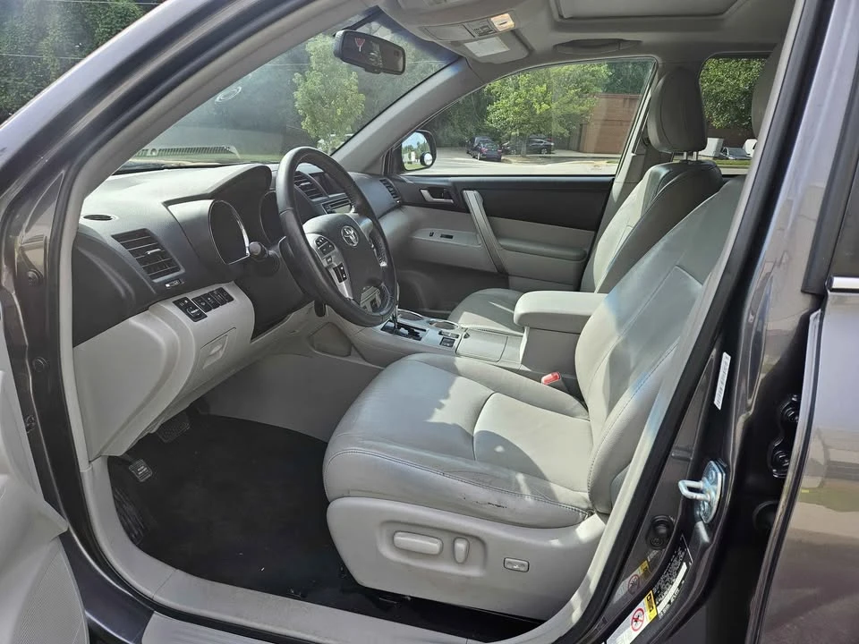 2013 Toyota Highlander - Image 4 of 14