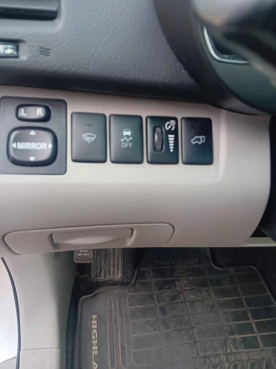 2013 Toyota Highlander - Image 12 of 18