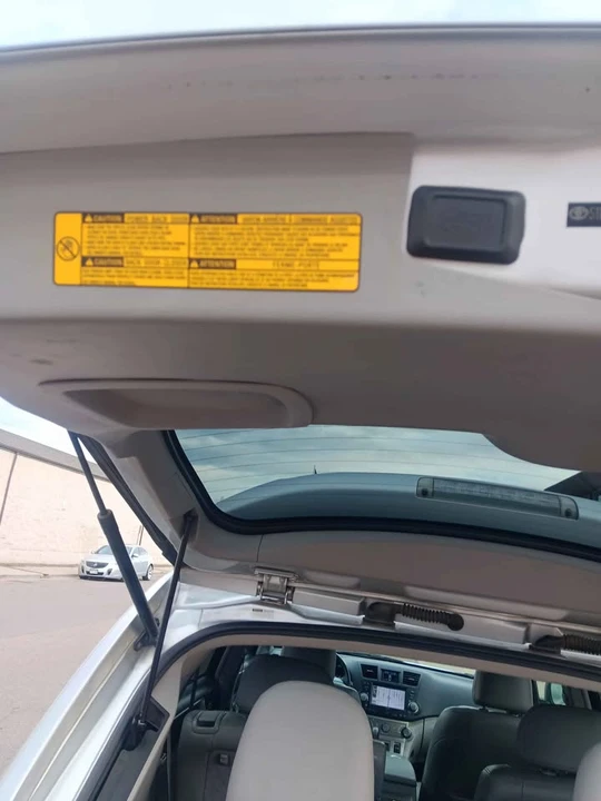2013 Toyota Highlander - Image 13 of 18