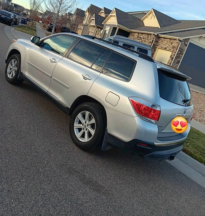 2013 Toyota Highlander - Image 16 of 18