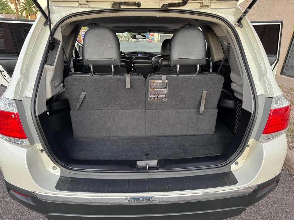 2013 Toyota Highlander - Image 6 of 13