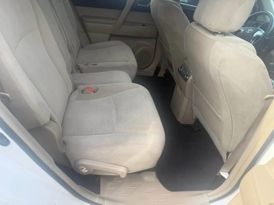 2013 Toyota Highlander - Image 5 of 6