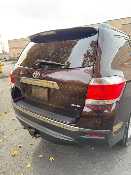 2013 Toyota Highlander - Image 3 of 12