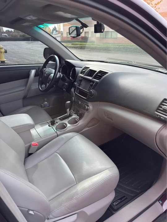 2013 Toyota Highlander - Image 7 of 12