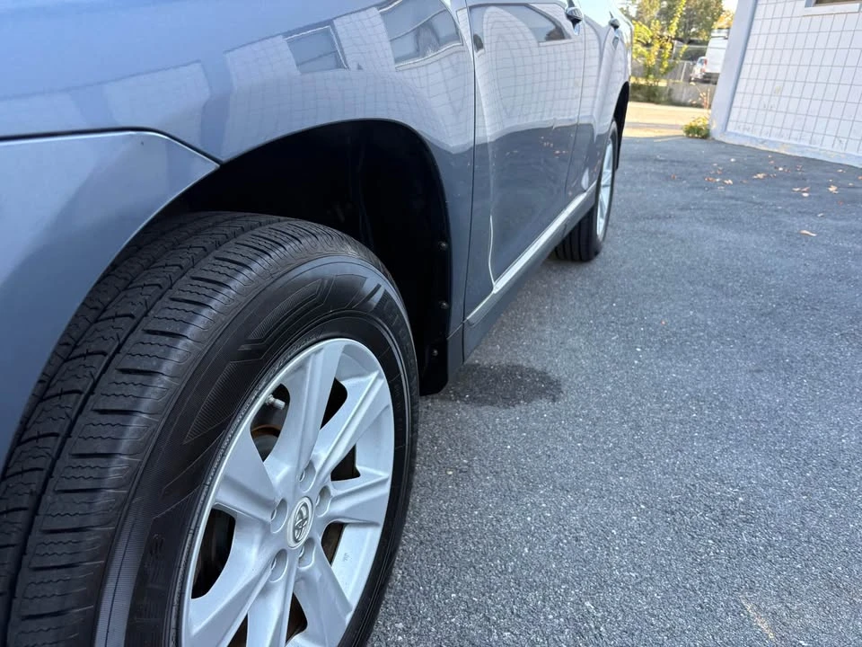 2013 Toyota Highlander - Image 12 of 12